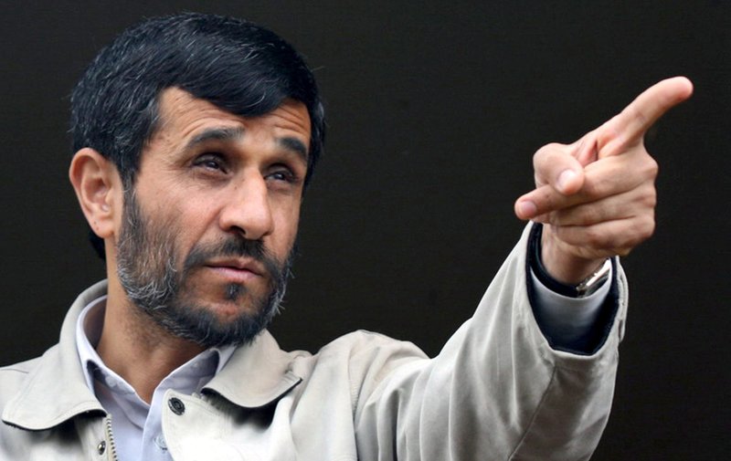 Ahmadinejad quiere ser el primer astronauta de Irán