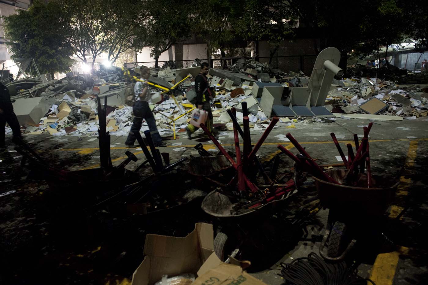 Asciende a 36 la cifra de muertos por explosión en Pemex