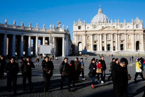 El próximo Papa deberá reestructurar la Curia