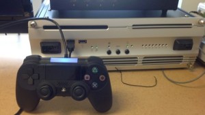 Se filtra foto del nuevo control del Playstation 4