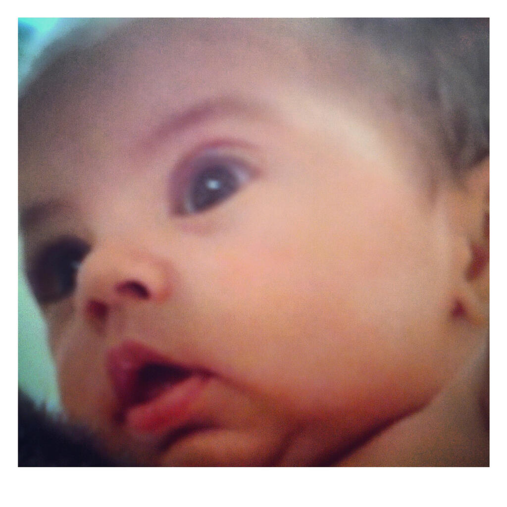 Shakira comparte foto de su bebé Milan a 2 meses de su nacimiento