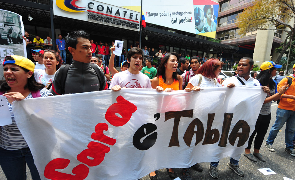 Exigen a Conatel prohibir campaña electoral en las cadenas (Fotos)