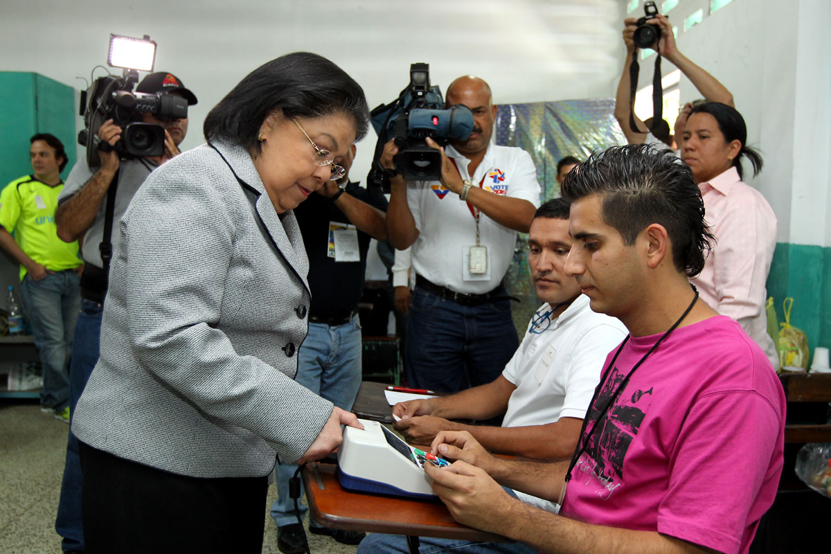 Así votó la presidenta del TSJ (Fotos)