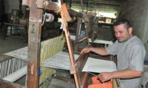 Artesanos de Tintorero en problemas por precios de los hilos