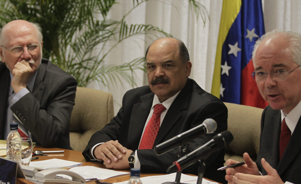 Maduro ratifica a la directiva de Pdvsa e incorpora a Merentes