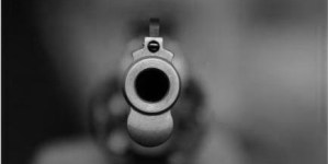 Niño de 4 años mata a otro de 11 mientras jugaban con una pistola