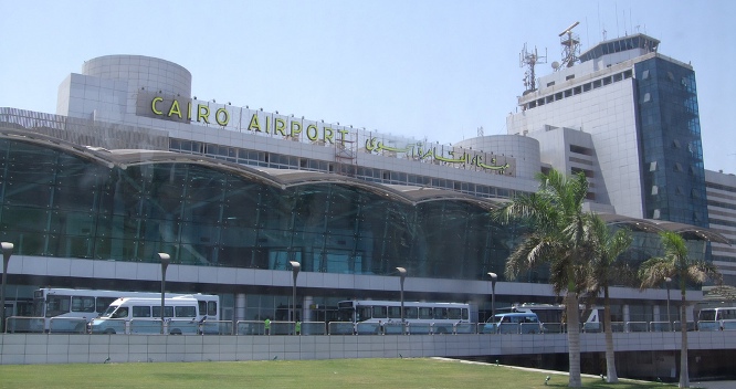 Egipto aumentará la seguridad del aeropuerto de El Cairo durante protestas