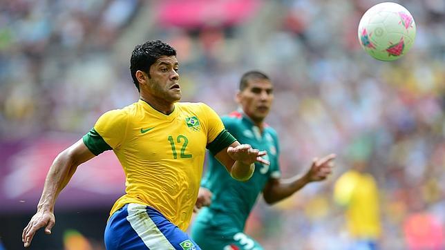 El trasero del futbolista Hulk crea revuelo en Brasil