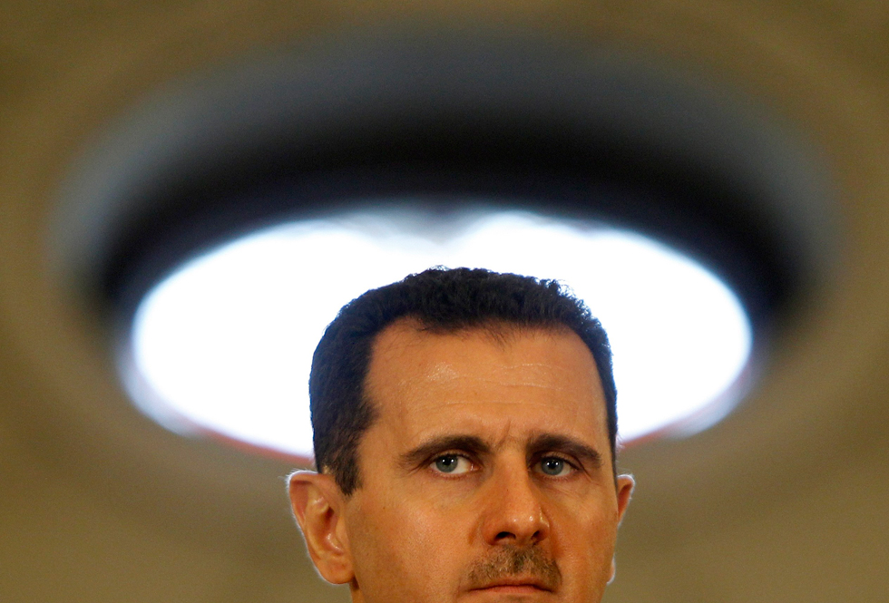 Al Assad afirma que vencerá a una posible intervención extranjera