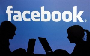 Demandan a Facebook por interceptar mensajes privados