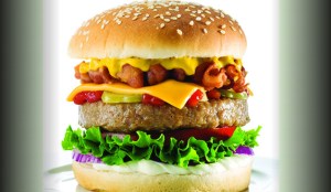 Siete alimentos que engordan más que una hamburguesa y NO lo sabías