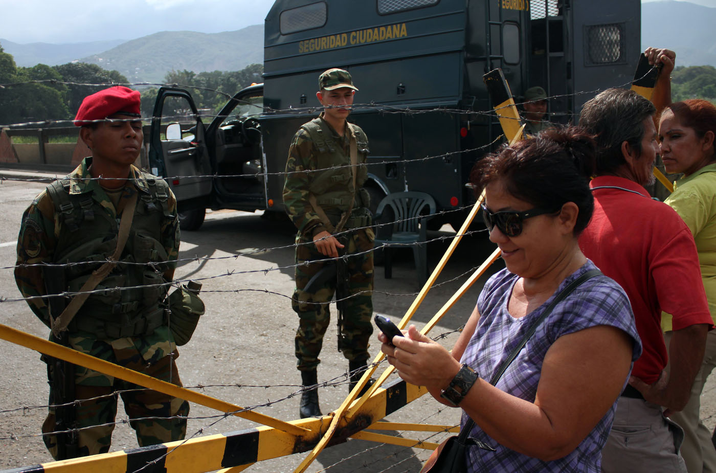 Holguín: No están dadas las condiciones para abrir paso vehícular en frontera colombo-venezolana