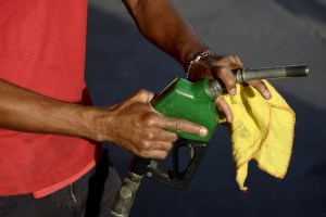 Garantizado suministro de combustible en todo el país, según Ramírez
