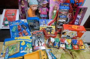 1.800 niños recibieron regalos de navidad en El Valle