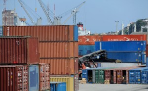 Consecomercio advierte el escaso arribo de mercancía en puertos