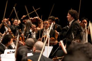 La Orquesta Sinfónica Simón Bolívar debuta en Medio Oriente