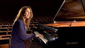 Pianista venezolana dedica tema a Monica Spear y Thomas Berry (Video)