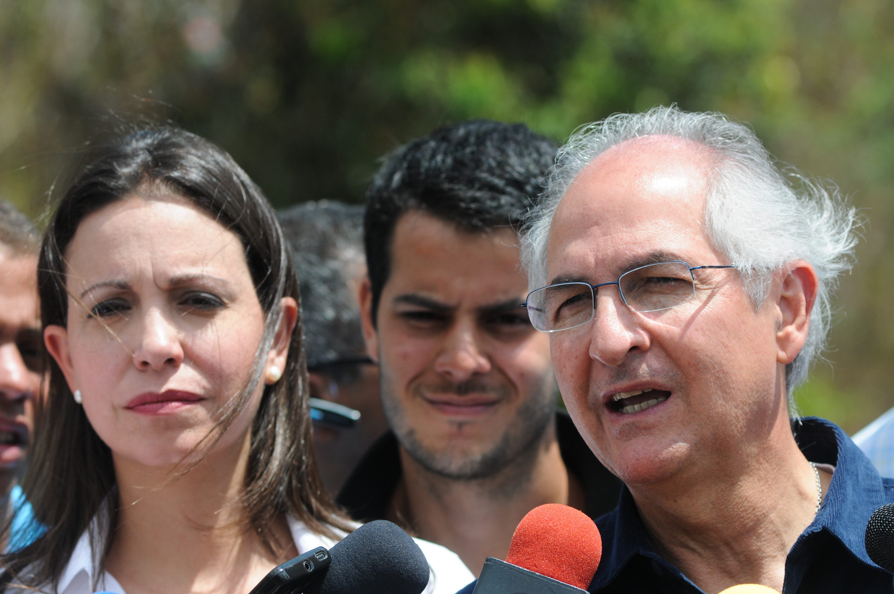 Ledezma y María Corina rechazan posible aceptación de Constituyente en diálogo