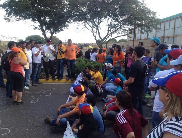 En Coro exigen liberación de los estudiantes de Táchira (Fotos)