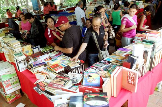 La escasez de papel y de dólares alcanza a libros