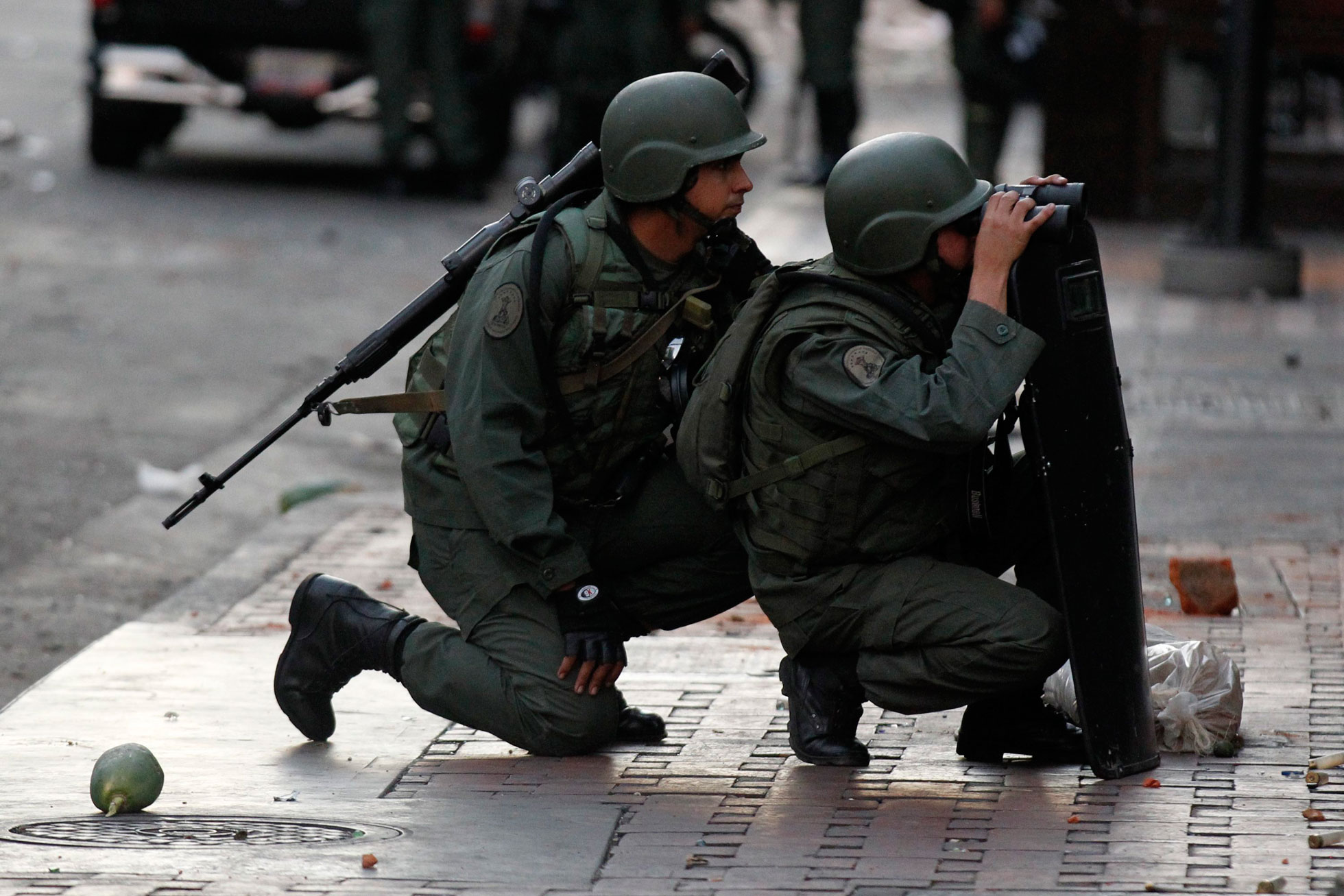 Sí hay francotiradores en las protestas y son del Ejército (VIDEO + FOTOS)