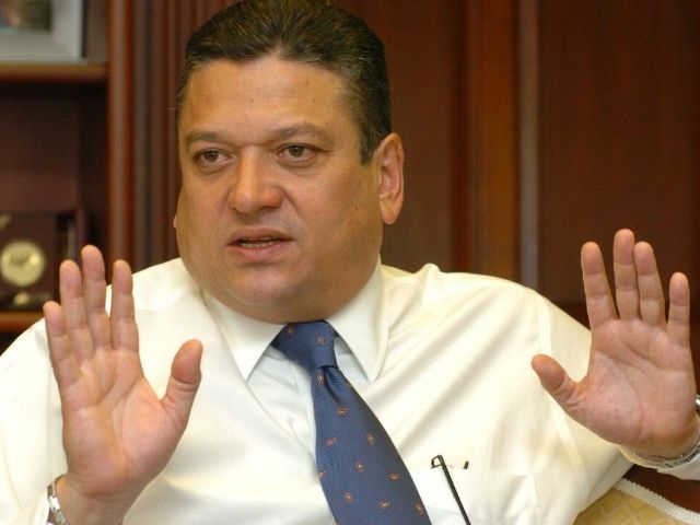 Candidato oficialista renuncia a elecciones de Costa Rica ante gran ventajismo de su adversario