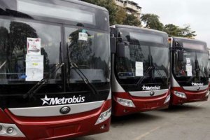 Suspendidas cuatro rutas de Metrobús