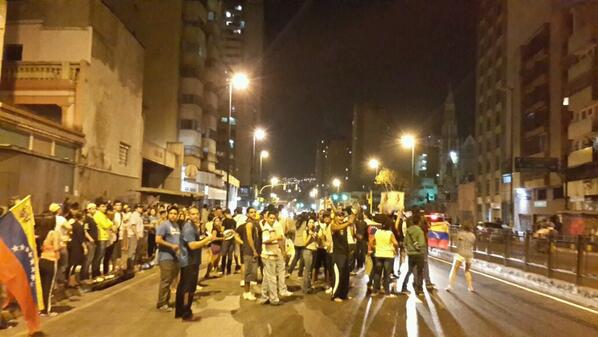 Por tercera noche consecutiva, San Martín salió a protestar (Fotos)