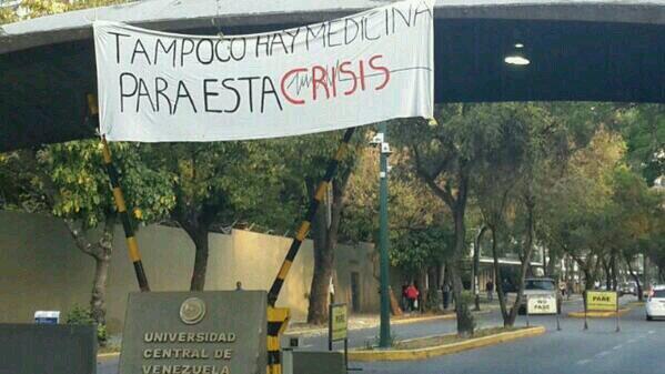 Así amaneció la Universidad Central de Venezuela (Fotos)