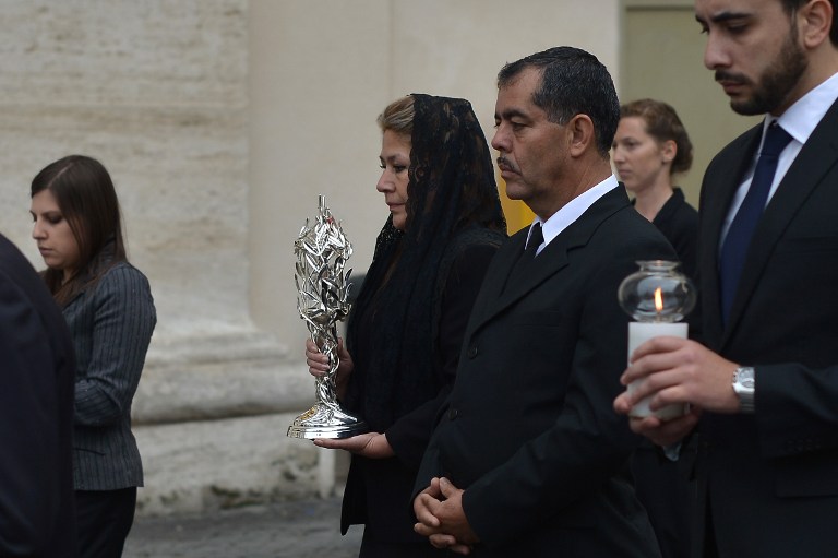 Las reliquias de los santos Juan Pablo II y Juan XXII están expuestas en el Vaticano