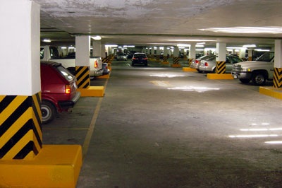 Exhortan al Gobierno que aumente a 10 bolívares la tarifa por hora en estacionamientos