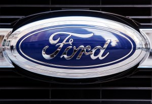 Ford reanudará líneas de producción en 15 días