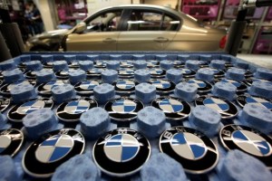 BMW comprueba si Google viola los derechos de una de sus marcas