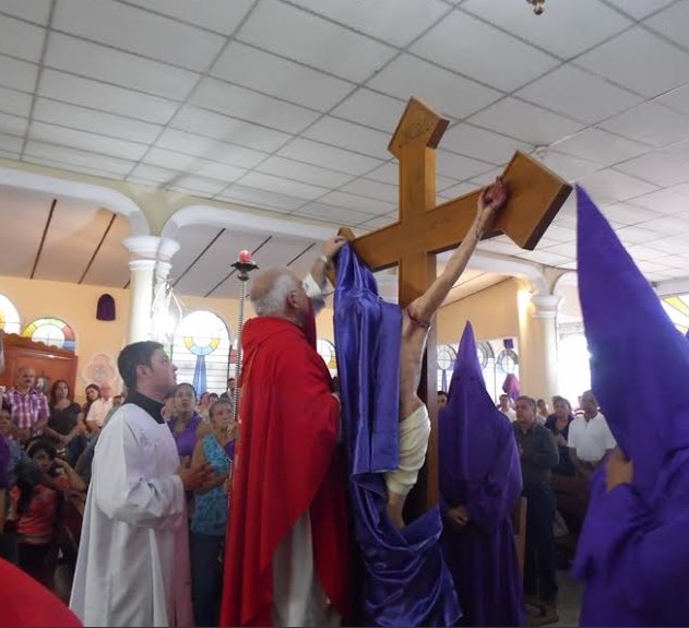 Obispo de San Cristóbal: Palabras del Señor crucificado nos invitan a buscar la verdad