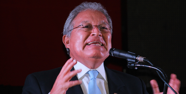 Juez decretó búsqueda y captura internacional del expresidente salvadoreño Sánchez Cerén