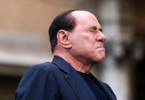 Berlusconi cumplirá su condena con trabajo en un centro de ancianos