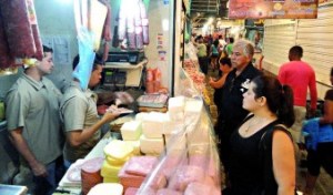 Sólo en el mercado de Puerto La Cruz se consigue queso