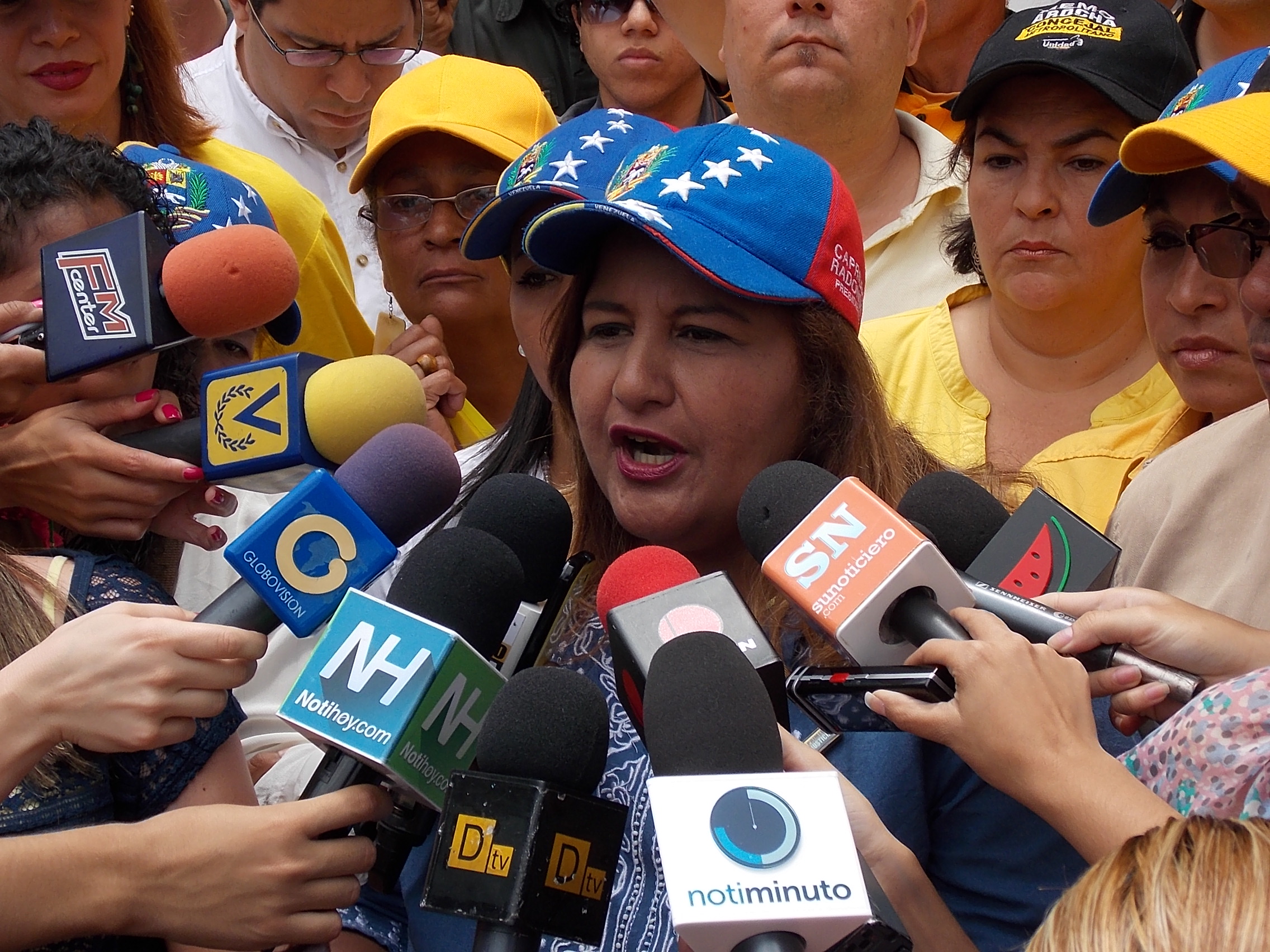 Figuera: Angelly Pernía sí fue golpeada por PoliTáchira y es una aberración del Estado ocultarlo