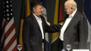 Insulza valora avance en conversaciones de paz en Colombia
