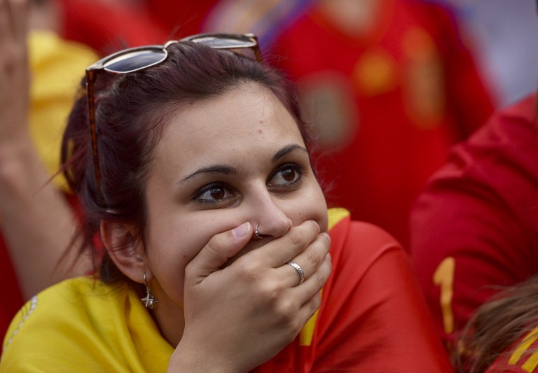 Dolor, incredulidad y rabia… los rostros de los españoles tras la segunda jornada (FOTOS)
