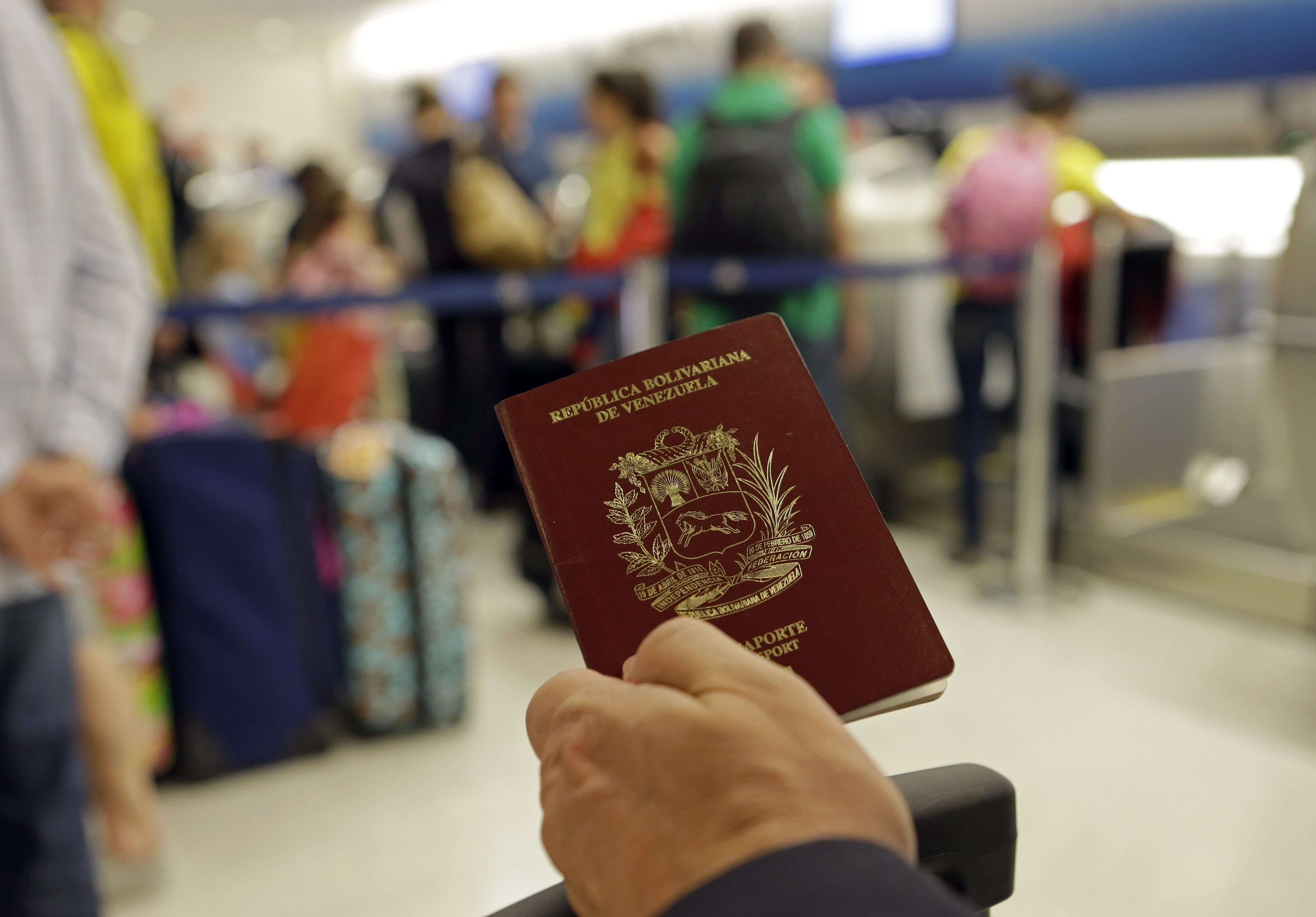 Lo que se sabe del alcance del decreto de los pasaportes venezolanos vencidos en Panamá