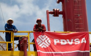 Pdvsa promete mantener producción de 3 millones de barriles diarios para 2015