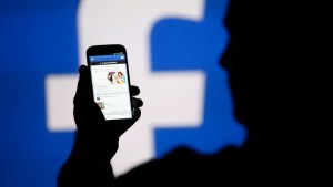Facebook quiere evitar que se suban fotos estando borracho