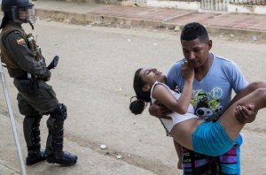 FOTOS: Extraño mal aqueja a decenas de niñas en poblado colombiano