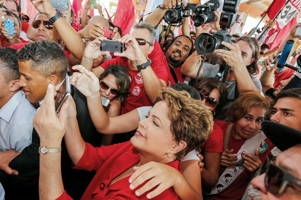 Dilma Rousseff, la primera mujer presidenta de Brasil, lucha por la reelección