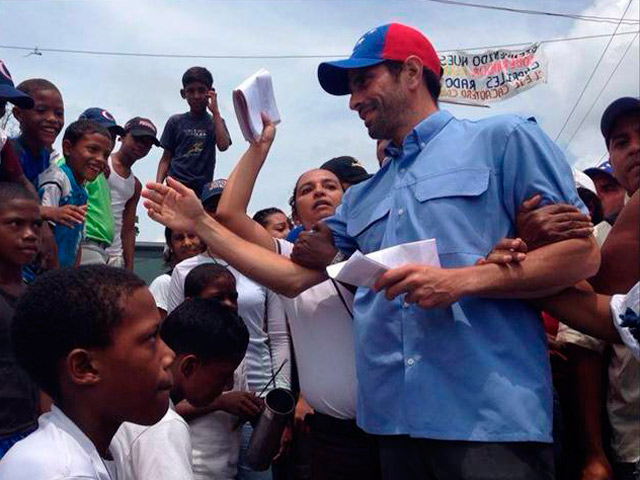 Capriles: Este modelo hay que cambiarlo porque en 10 años no habrá nada