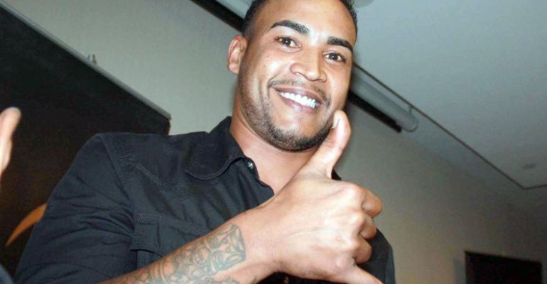 Detienen al reguetonero Don Omar por violencia doméstica