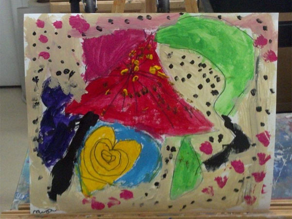 La pequeña Maya le dedica pinturas a su mamá Mónica Spear