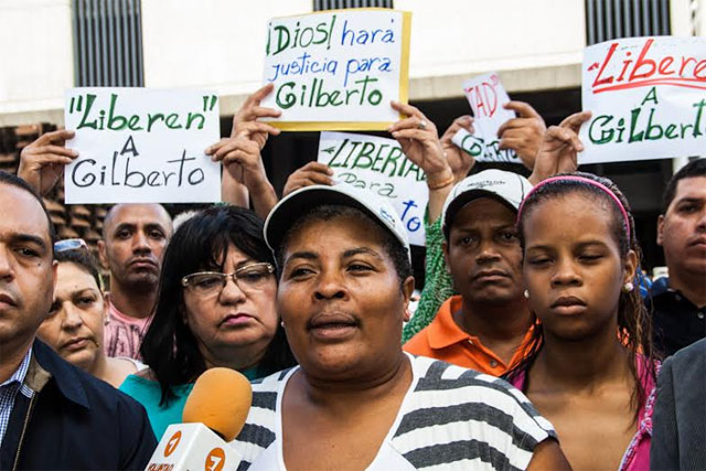 Carolina González: Responsabilizo al gobierno por la vida de mi esposo Gilberto Sojo, secuestrado en el Sebin