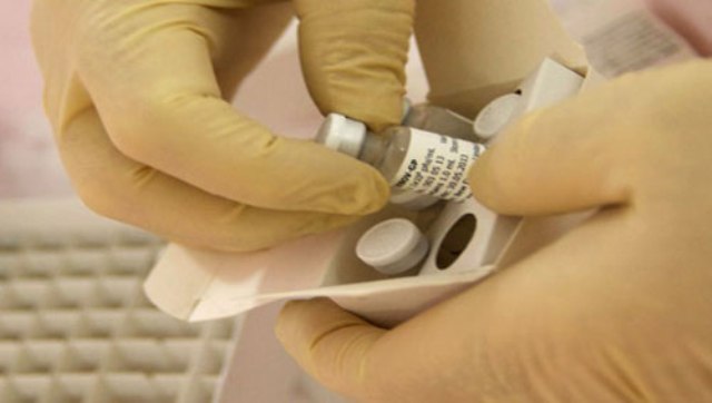 Autorizan ensayo con segunda vacuna contra el ébola